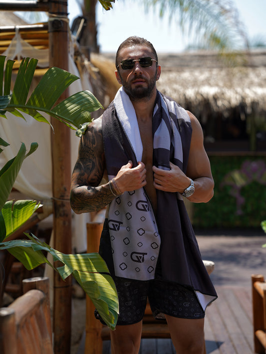 Telo mare monogram 180x90cm in microfibra nero/grigio