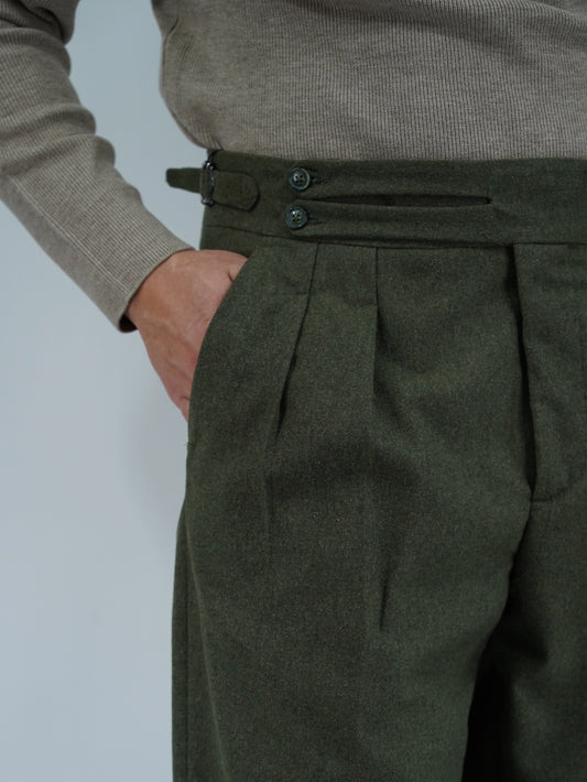 Gurkha biforcato in flanella verde foresta fondo 23cm