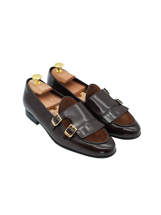 Mocassino doppiafibbia con frange abrasivato e camoscio testa di moro