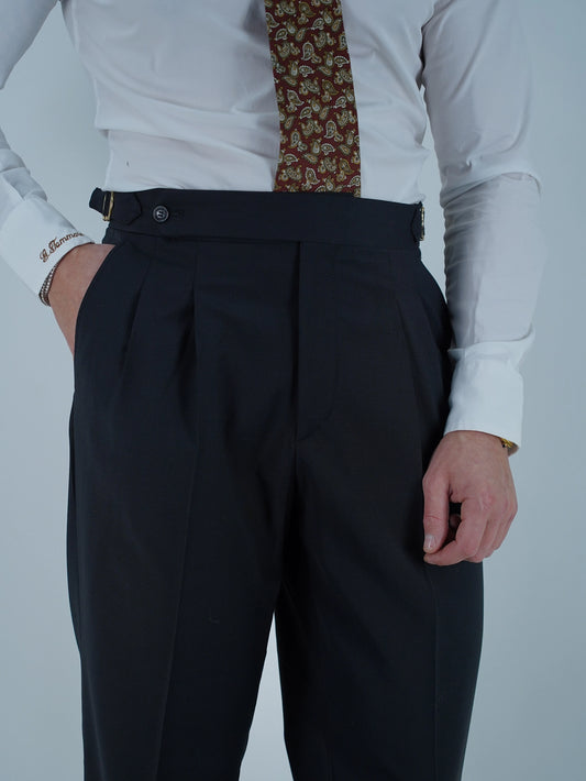 Gurkha 1 bottone - Fondo 20/23cm | Doppia Fibbia Regolabile | Nero Corvino