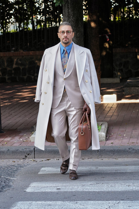 Cappotto Raglan Spigato Panna con bottoni oro