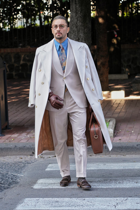 Cappotto Raglan Spigato Panna con bottoni oro
