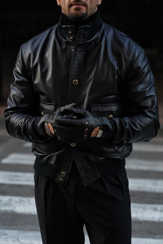 Guanto forato in pelle di capra nera