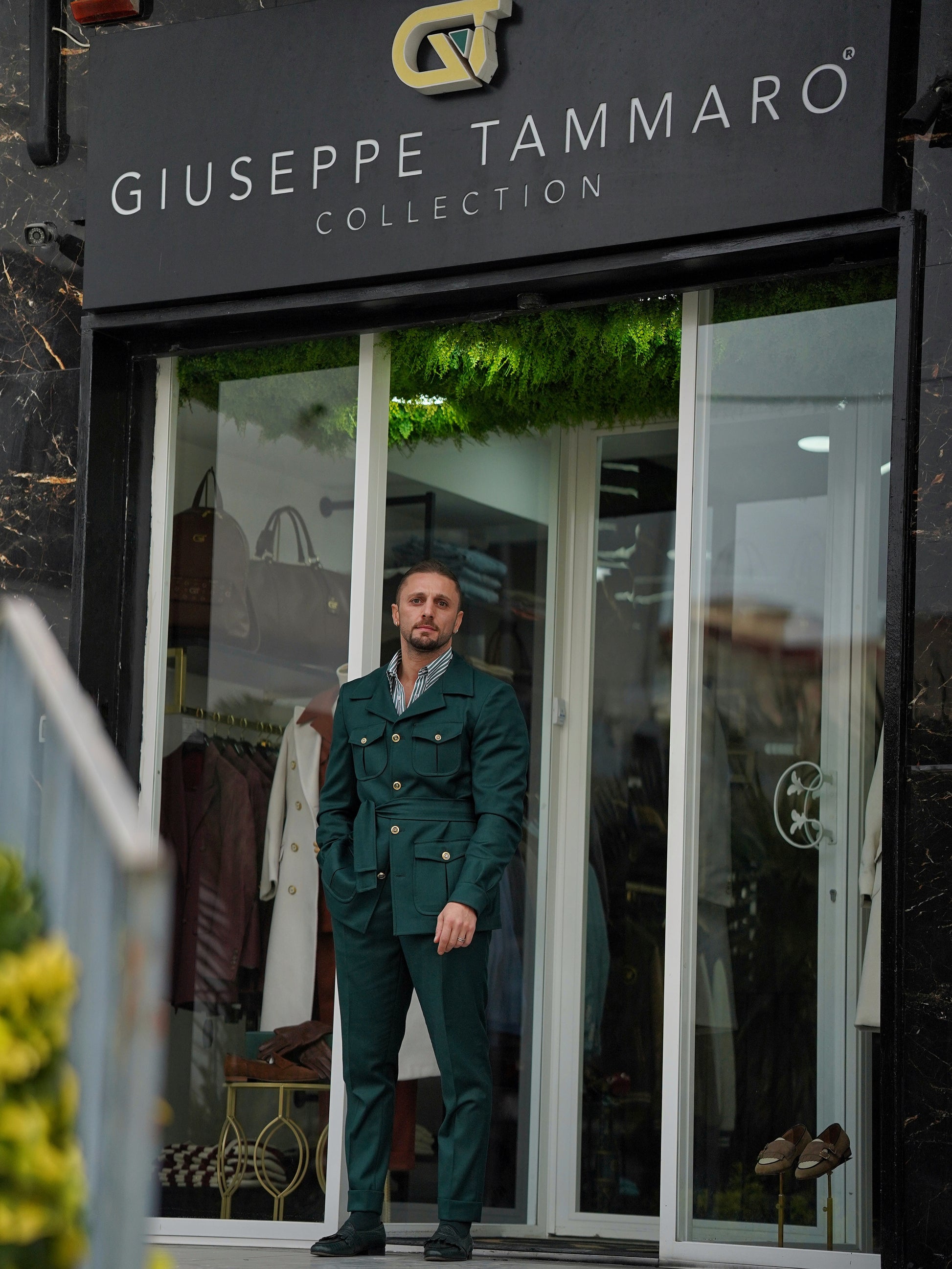 Giacca Safari verde con bottoni oro