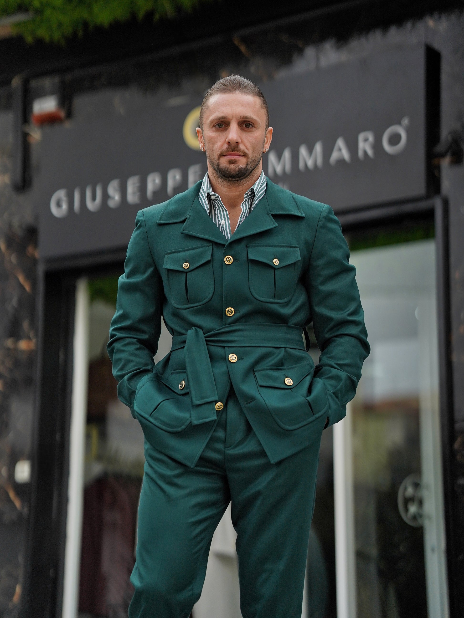 Giacca Safari verde con bottoni oro