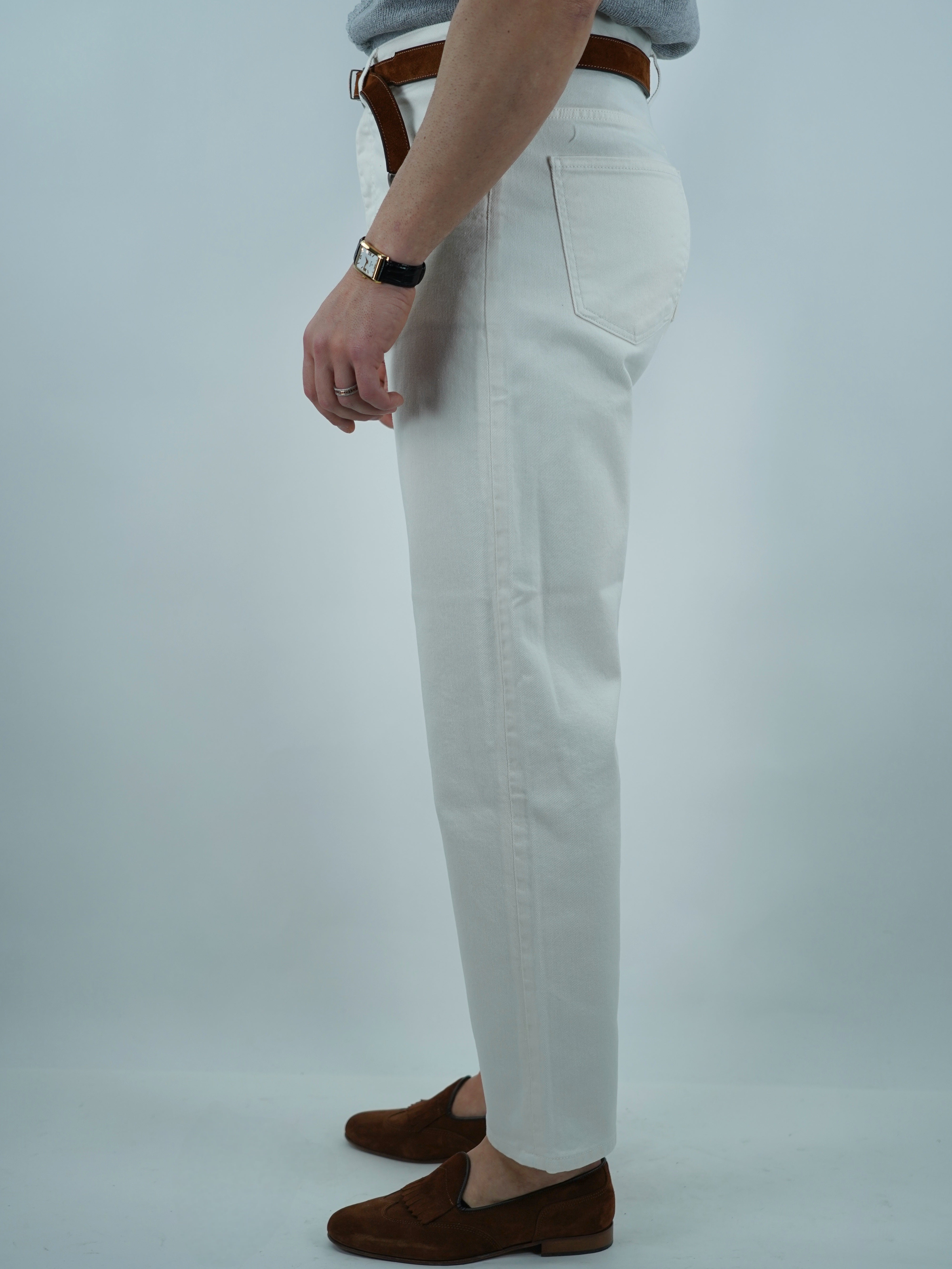 Jeans 80s a vita alta con passanti lavaggio panna fondo ampio