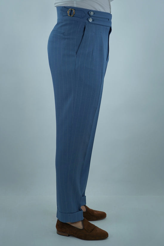Gurkha biforcato azzurro gessato con fibbie stringenti laterali