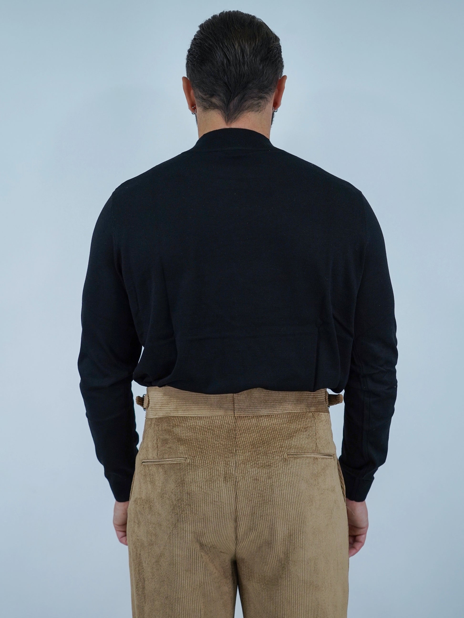 Lupetto in filo nero