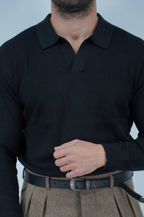 Polo senza bottoni in filo nero