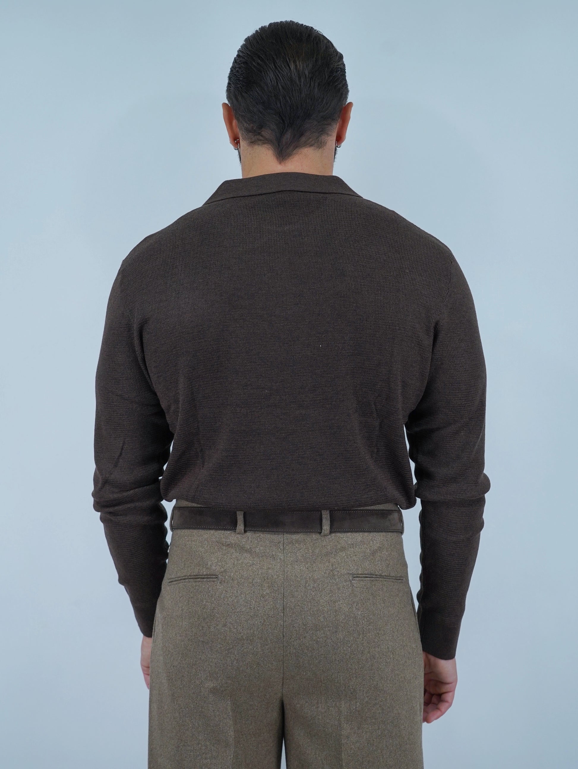 Polo senza bottoni in filo caffè