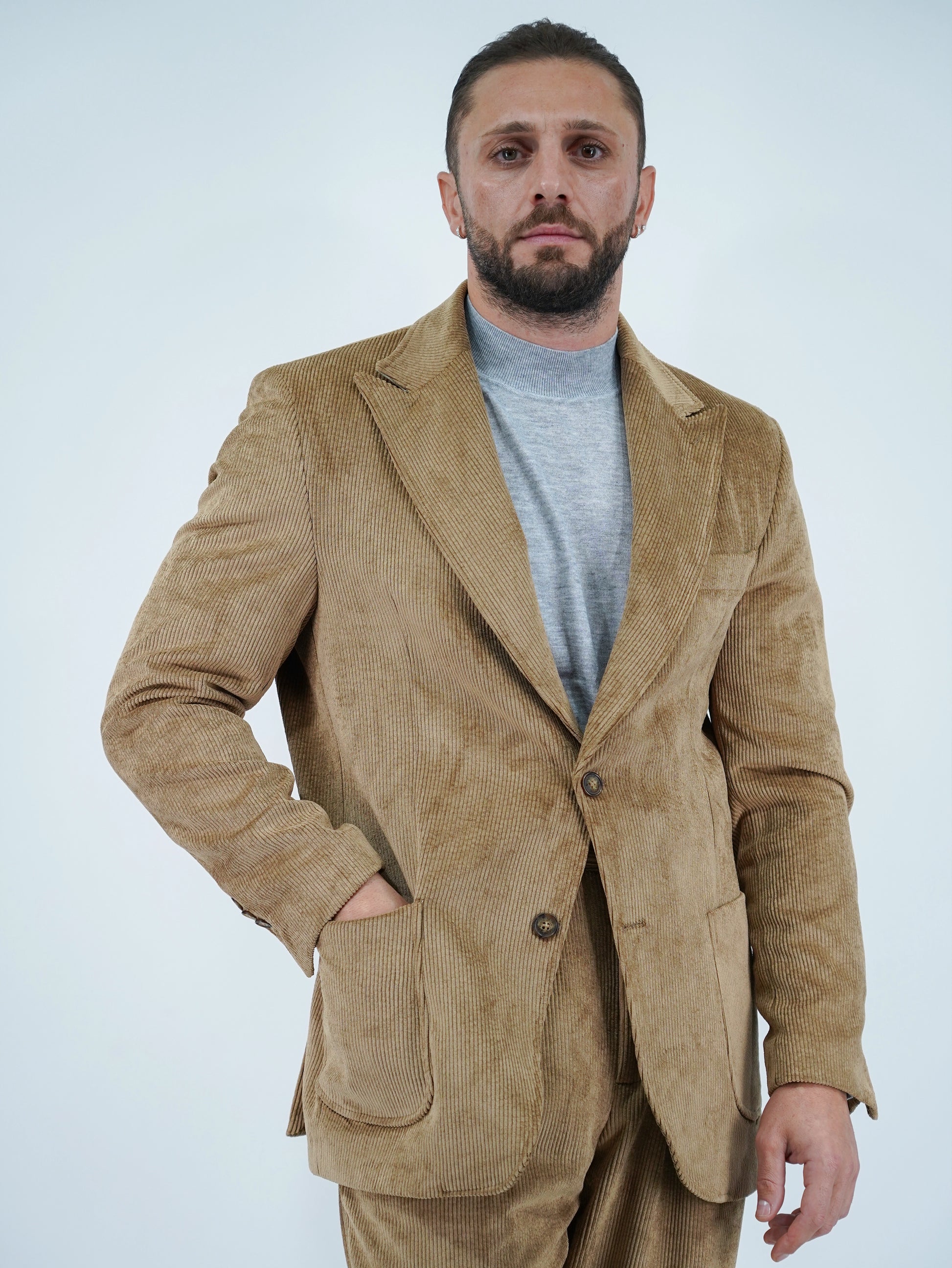 Giacca Harmonious monopetto in velluto a coste fango