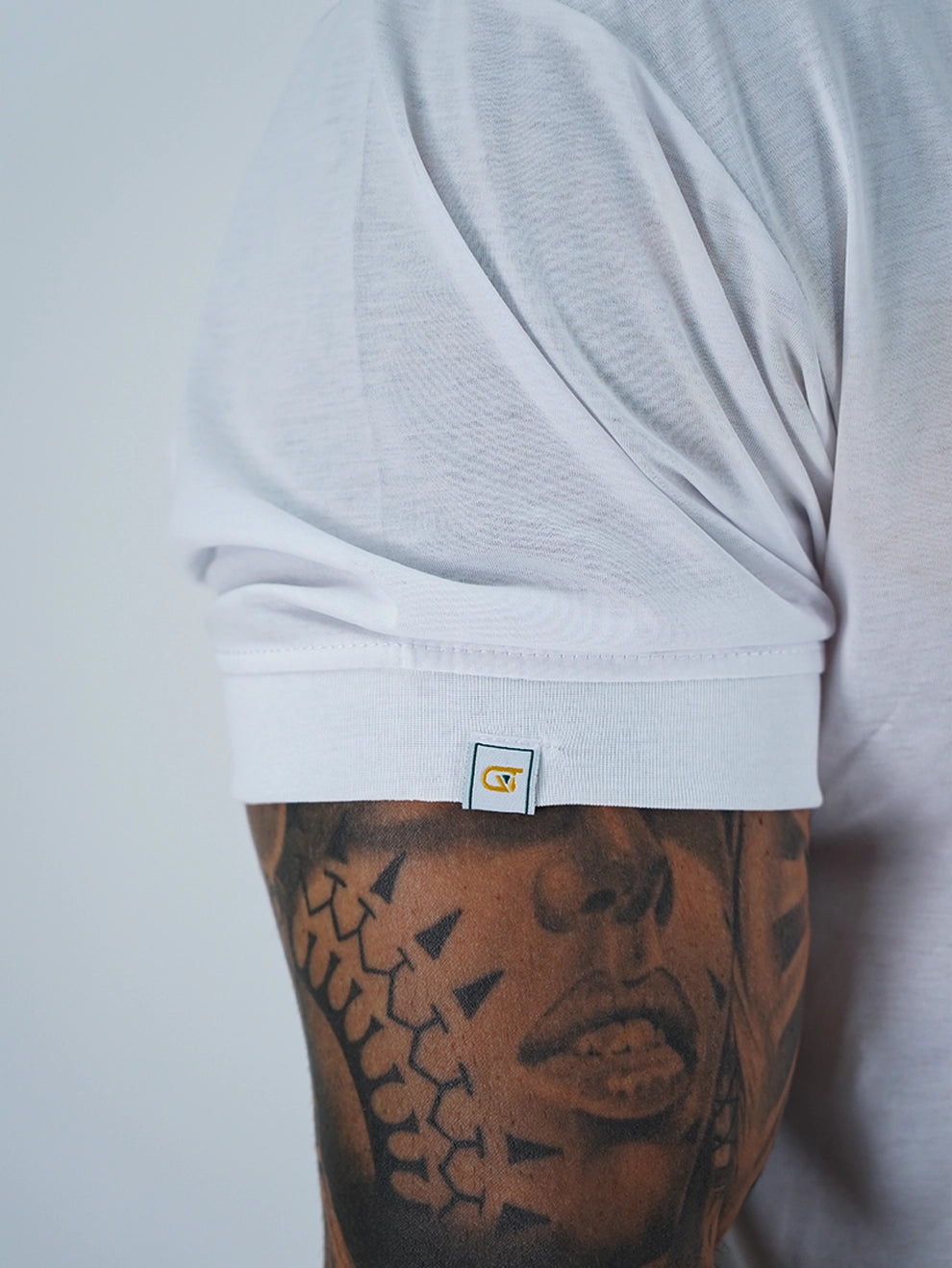 T-Shirt in Filo di Scozia | Scollo a V| Bianco
