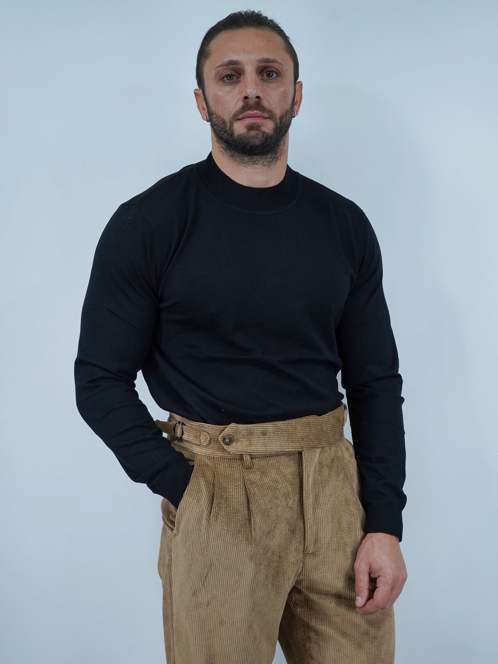 Lupetto in filo nero