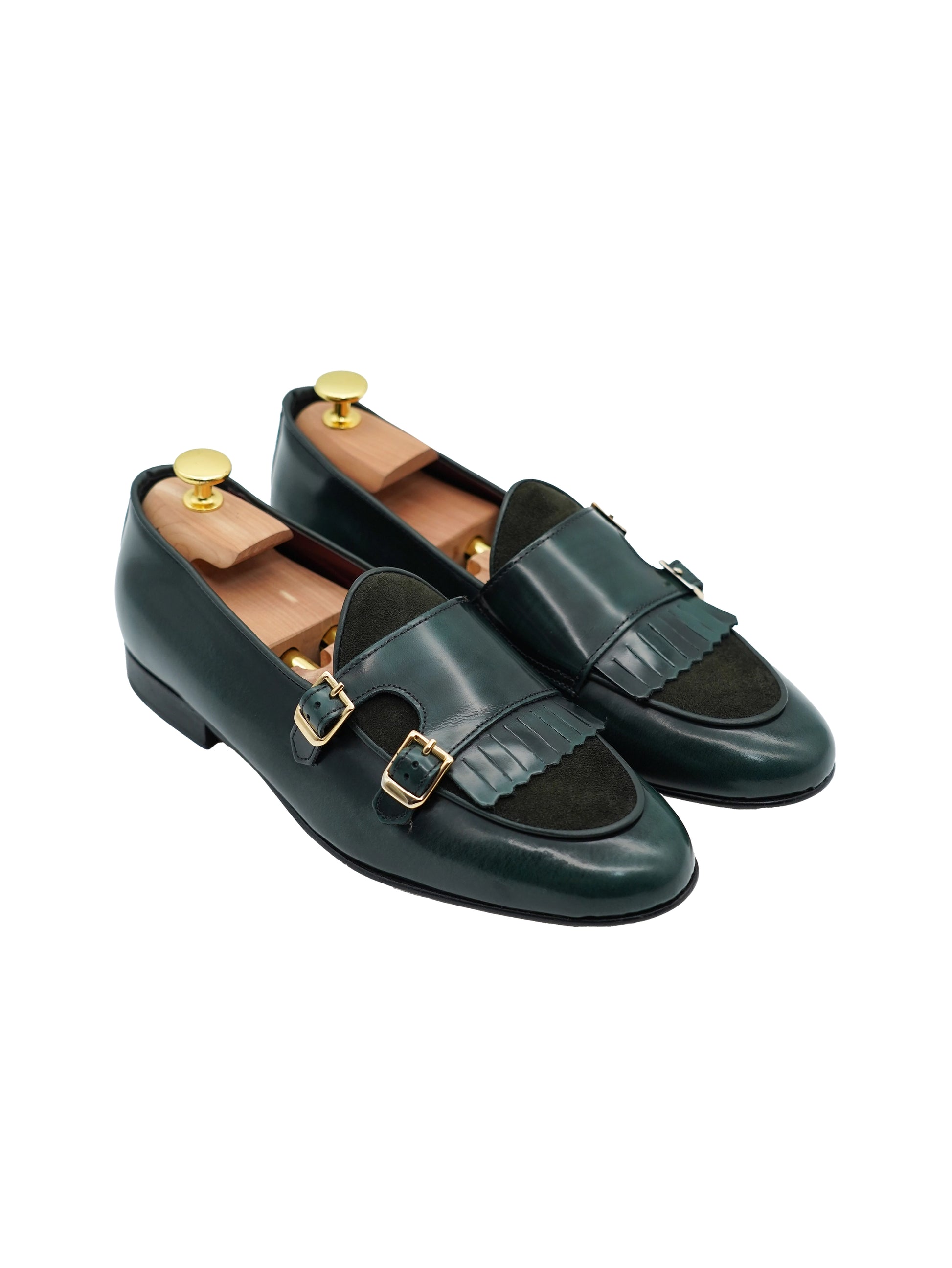 Mocassino doppiafibbia con frange abrasivato e camoscio verde