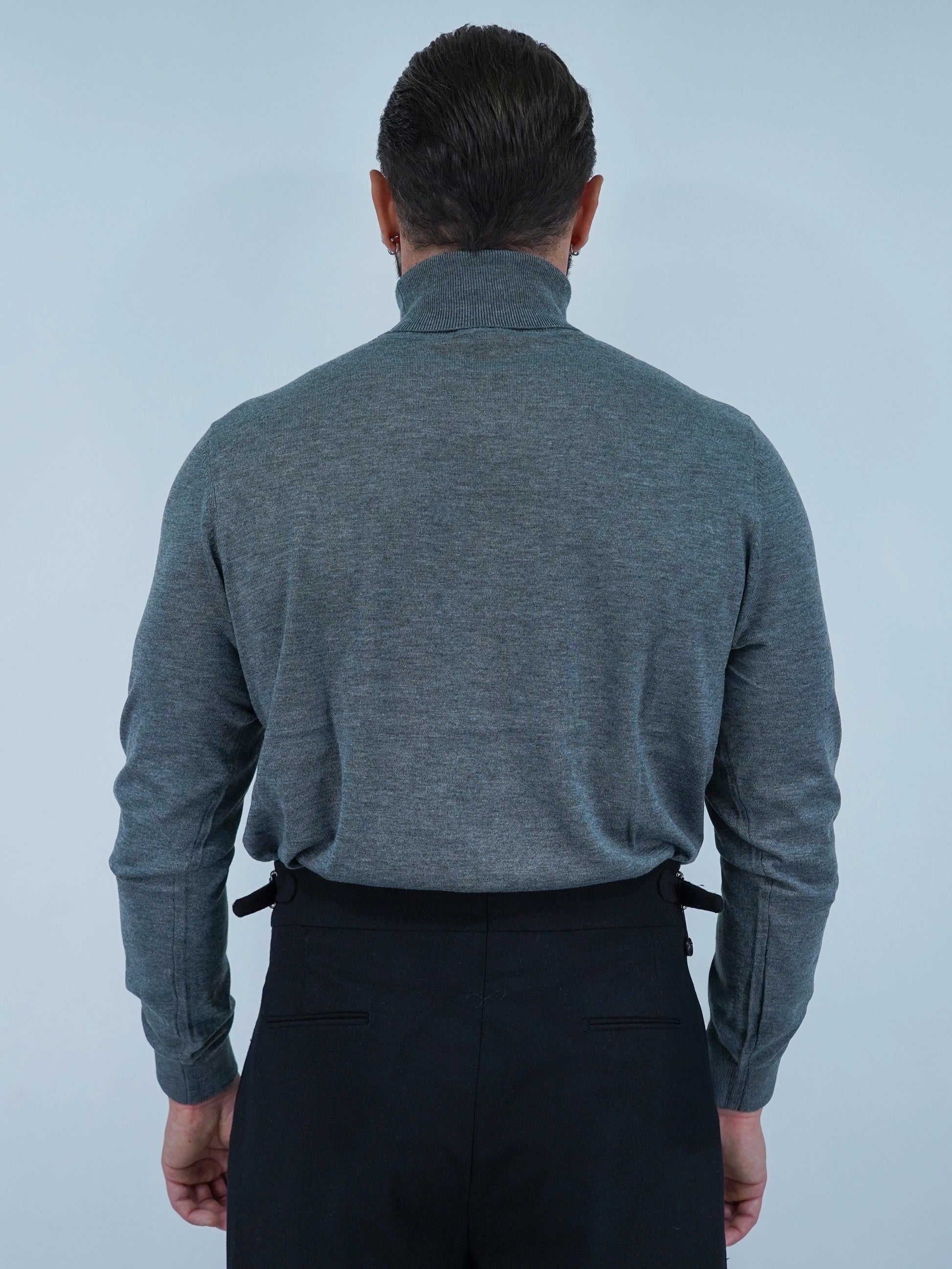 Dolcevita in filo grigio