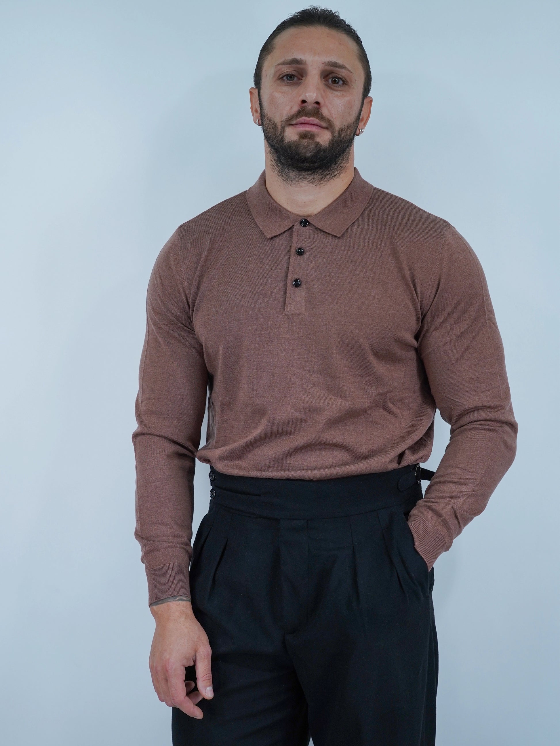 Polo con bottoni in filo terra