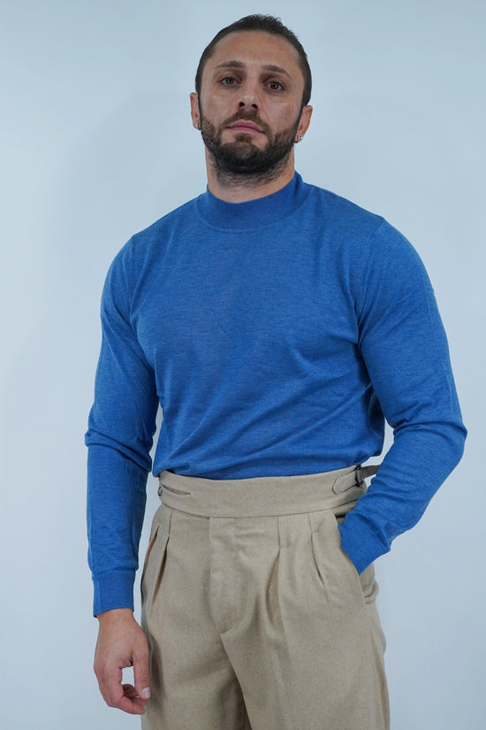 Lupetto in filo azzurro