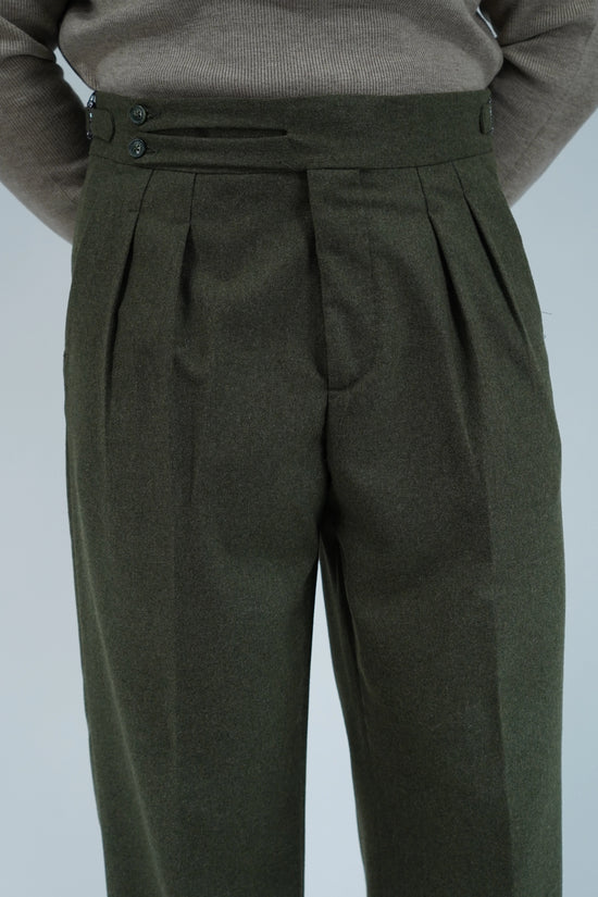 Gurkha biforcato in flanella verde foresta fondo 23cm