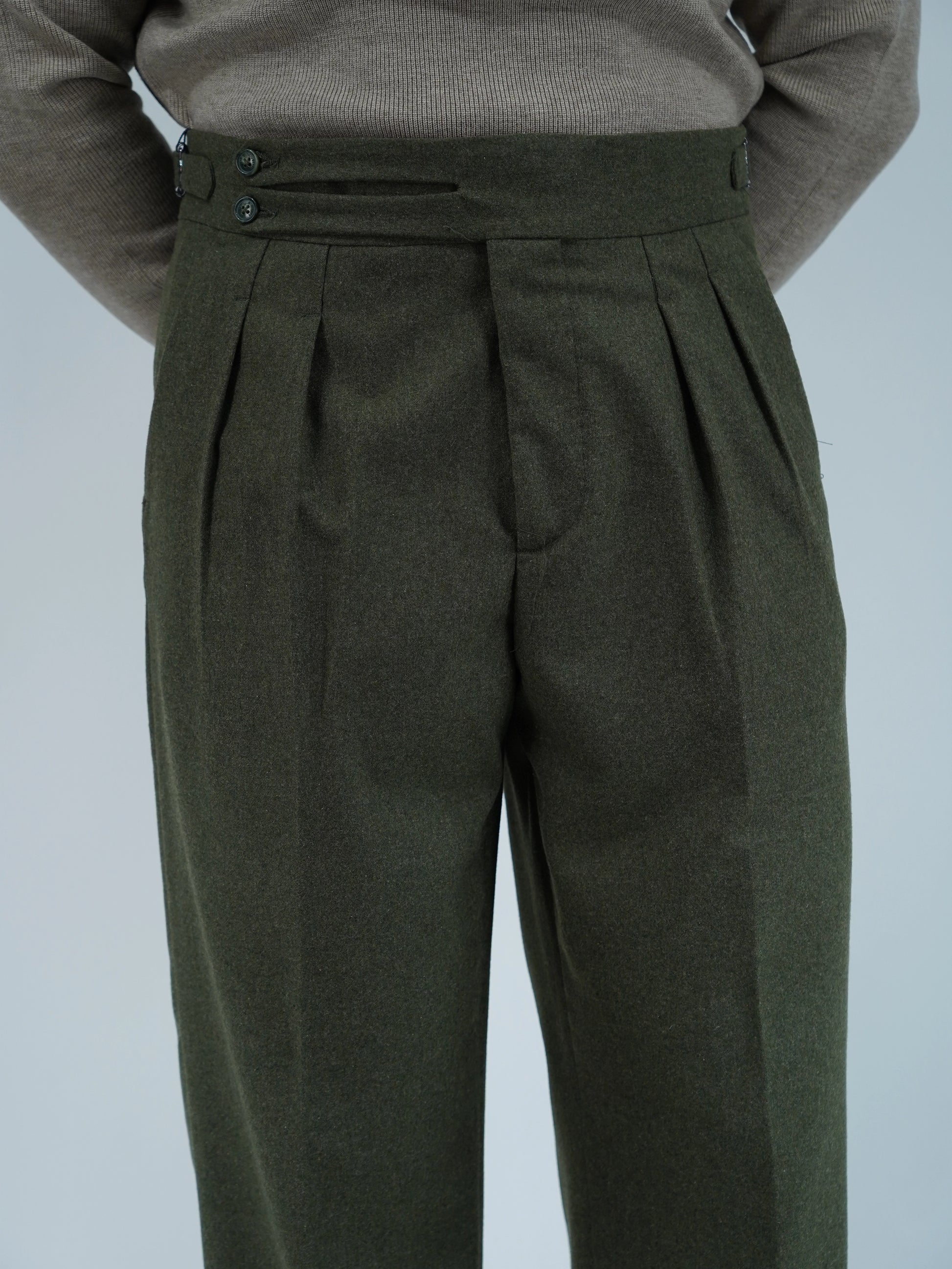 Gurkha biforcato in flanella verde foresta fondo 23cm