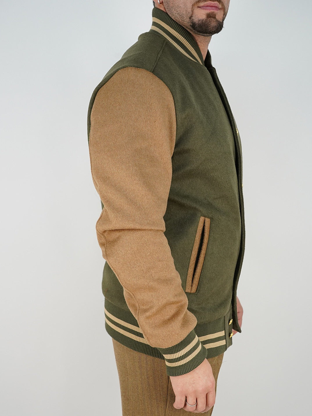 College verde e beige