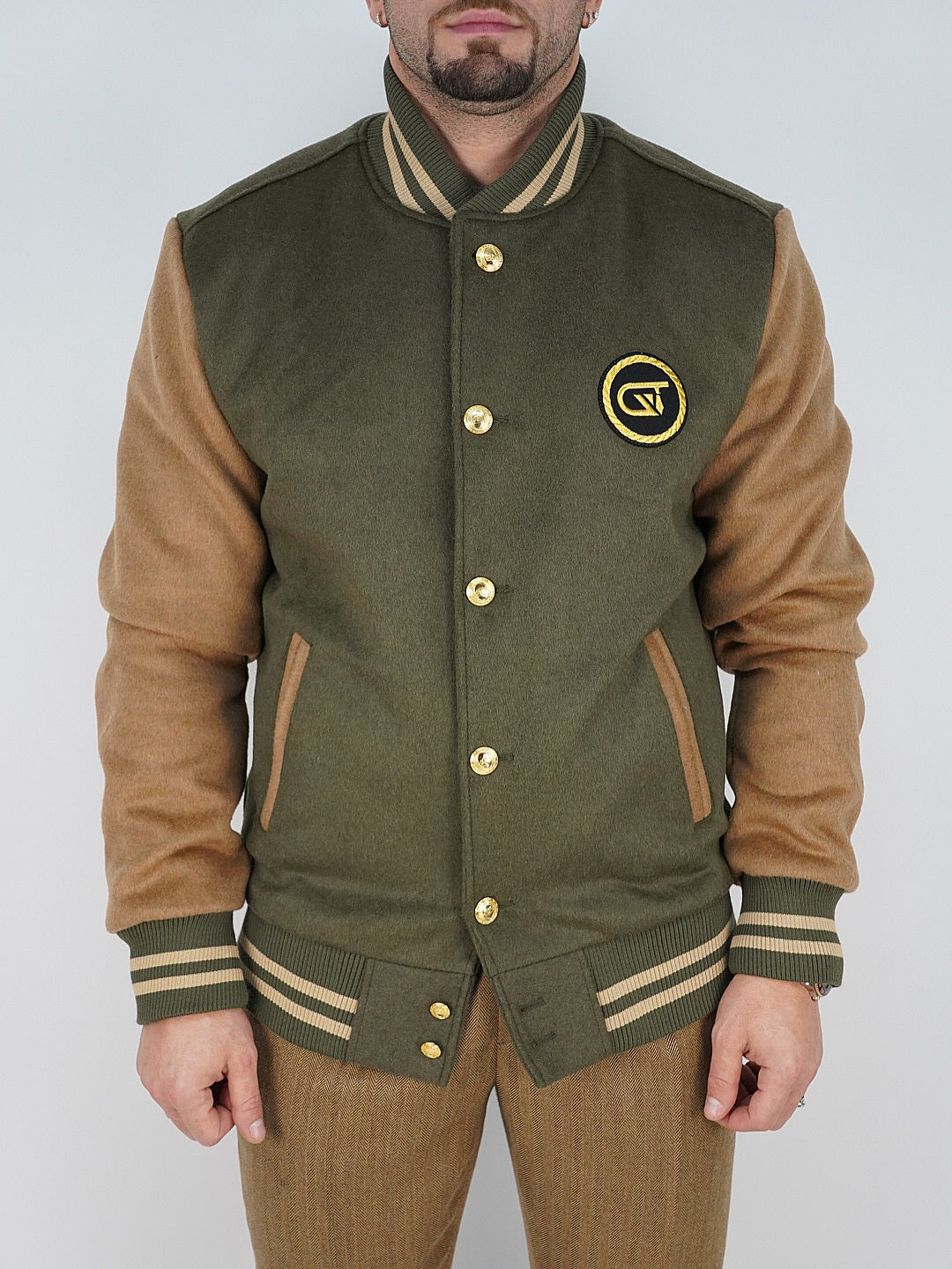 College verde e beige