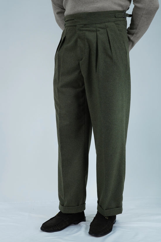 Gurkha biforcato in flanella verde foresta fondo 23cm