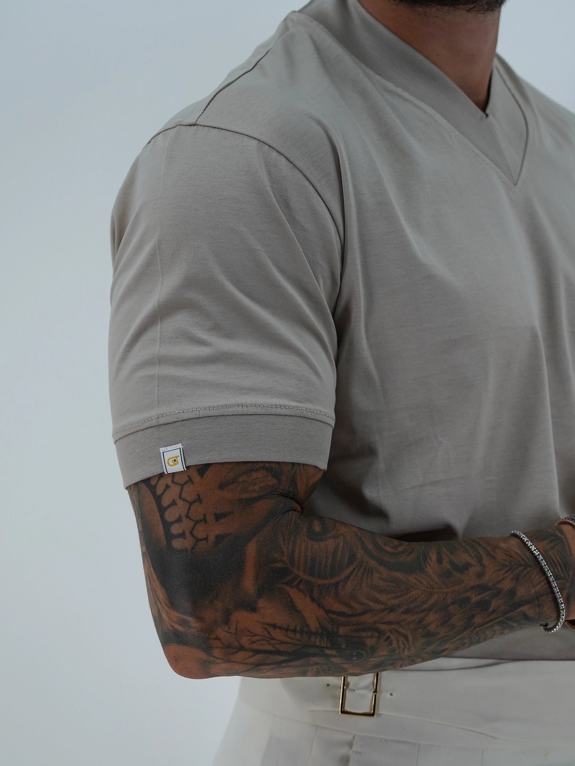 T-Shirt in Filo di Scozia | Scollo a V| Sabbia