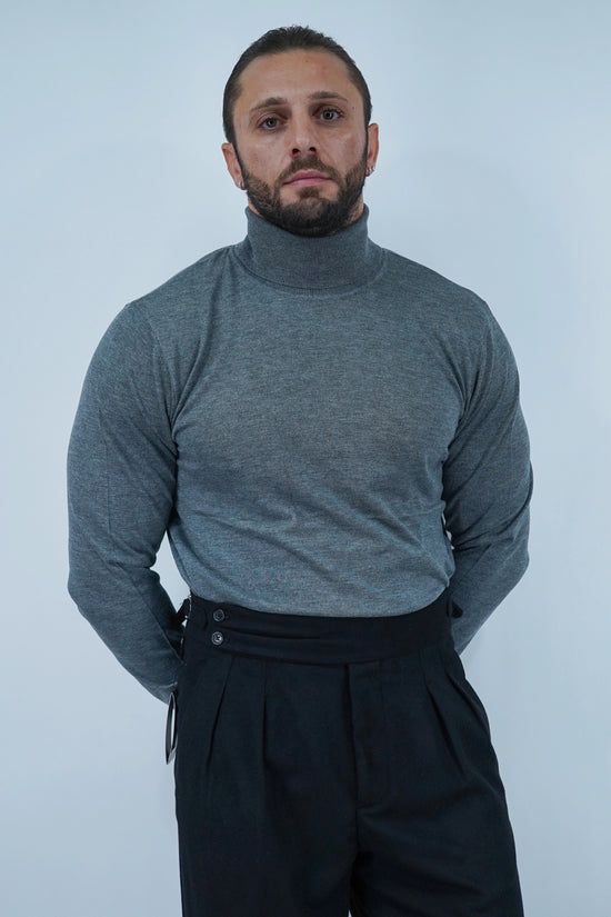 Dolcevita in filo grigio