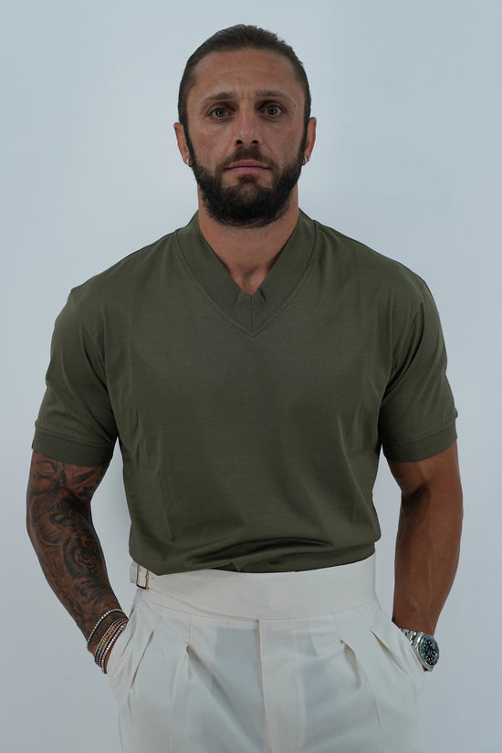 T-Shirt in Filo di Scozia | Scollo a V| Verde Militare
