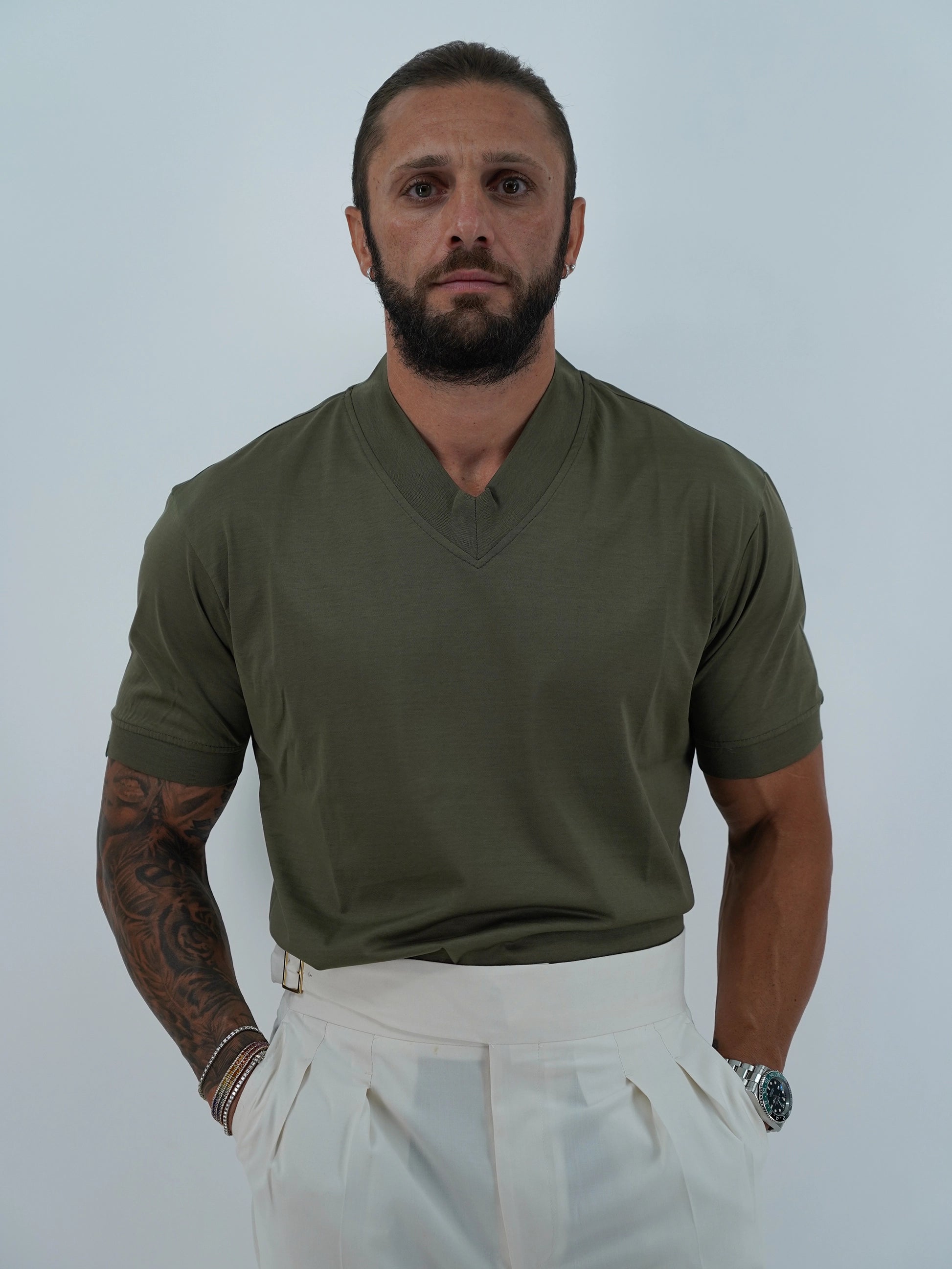 T-Shirt in Filo di Scozia | Scollo a V| Verde Militare