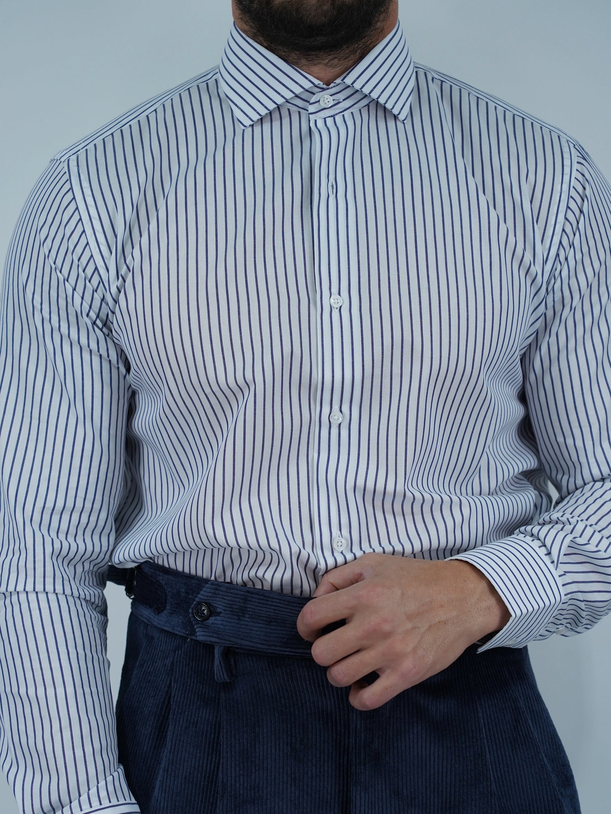 Camicia collo francese bianca rigo blu