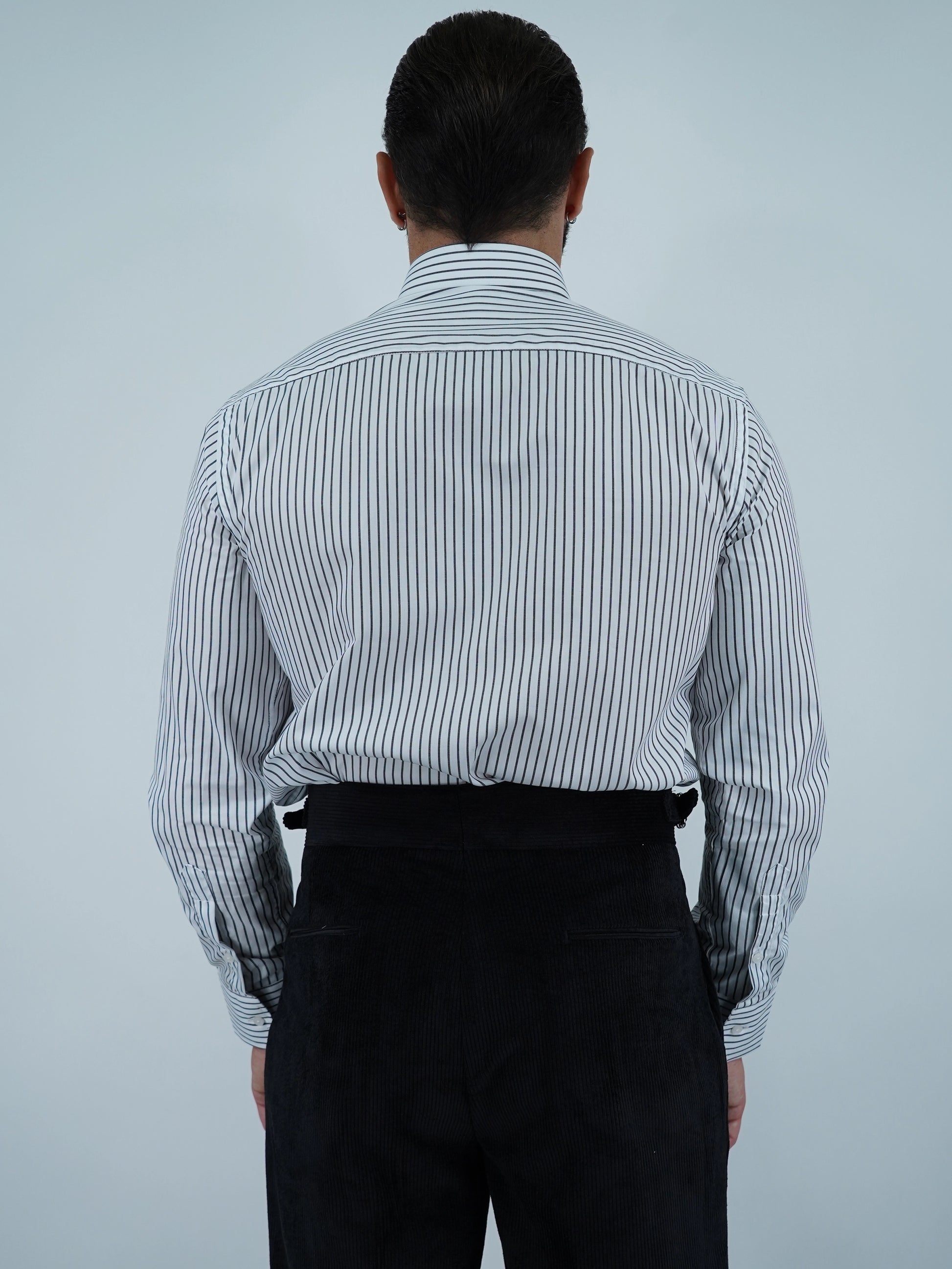 Camicia collo francese bianca rigo nero