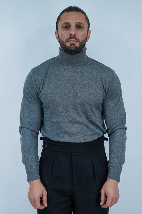 Dolcevita in filo grigio