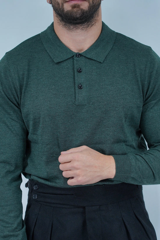 Polo con bottoni in filo verde
