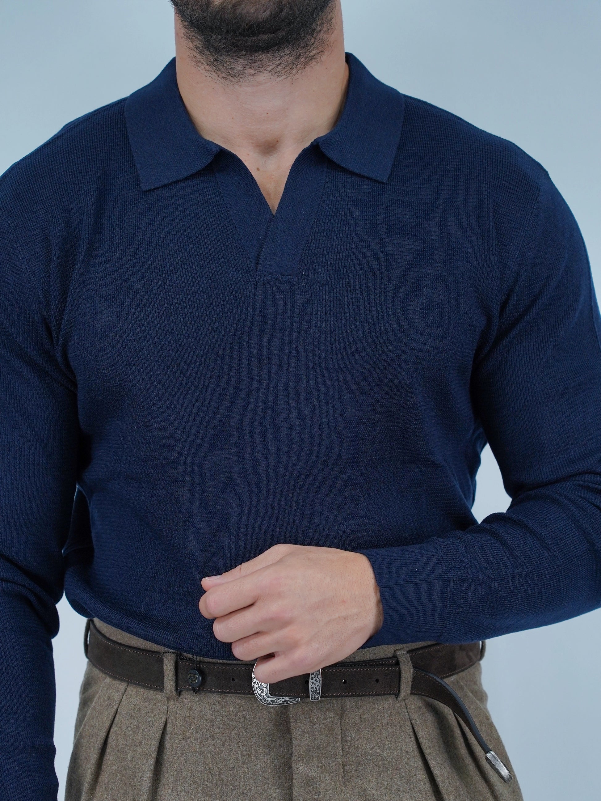 Polo senza bottoni in filo blu