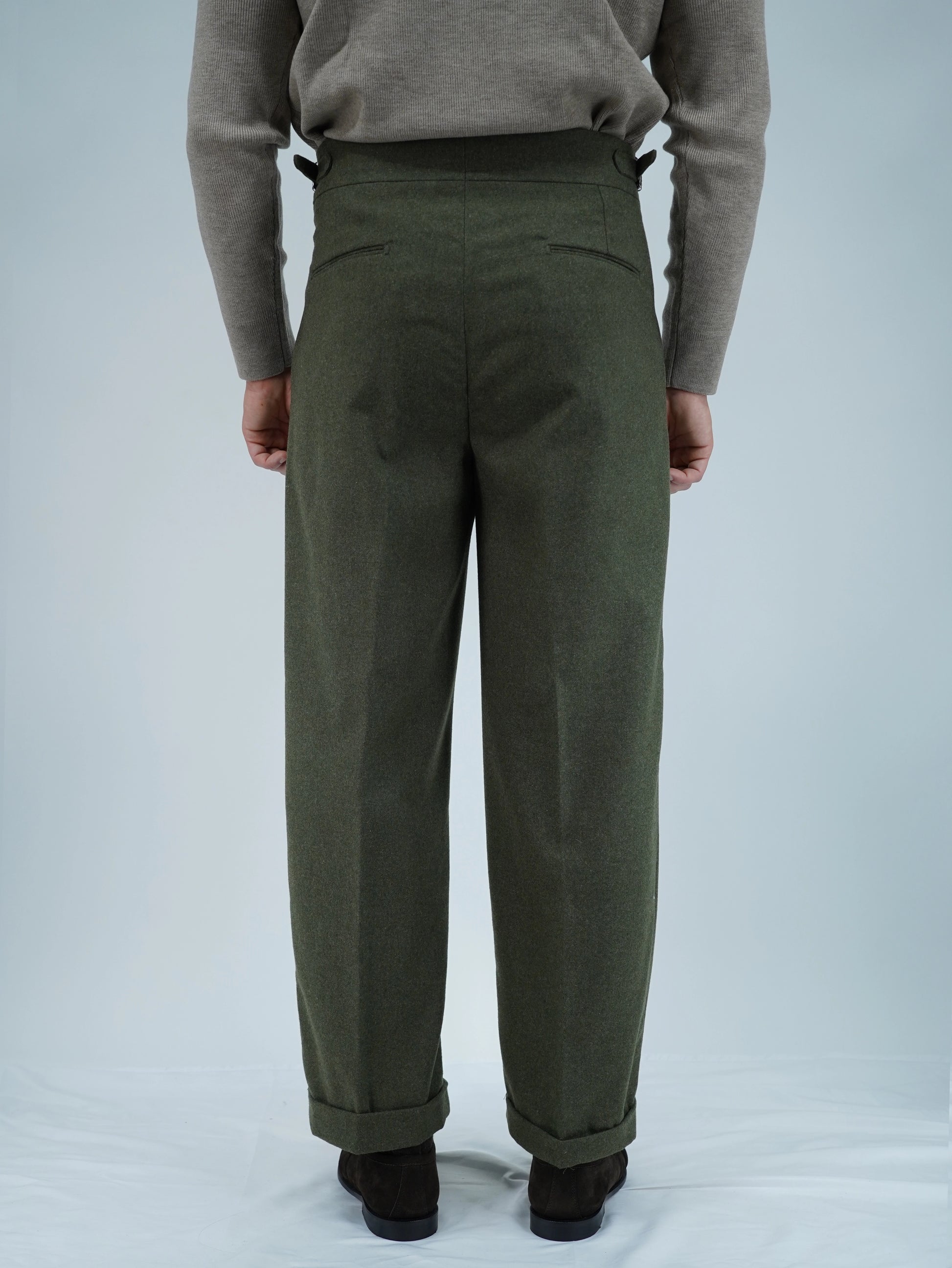 Gurkha biforcato in flanella verde foresta fondo 23cm