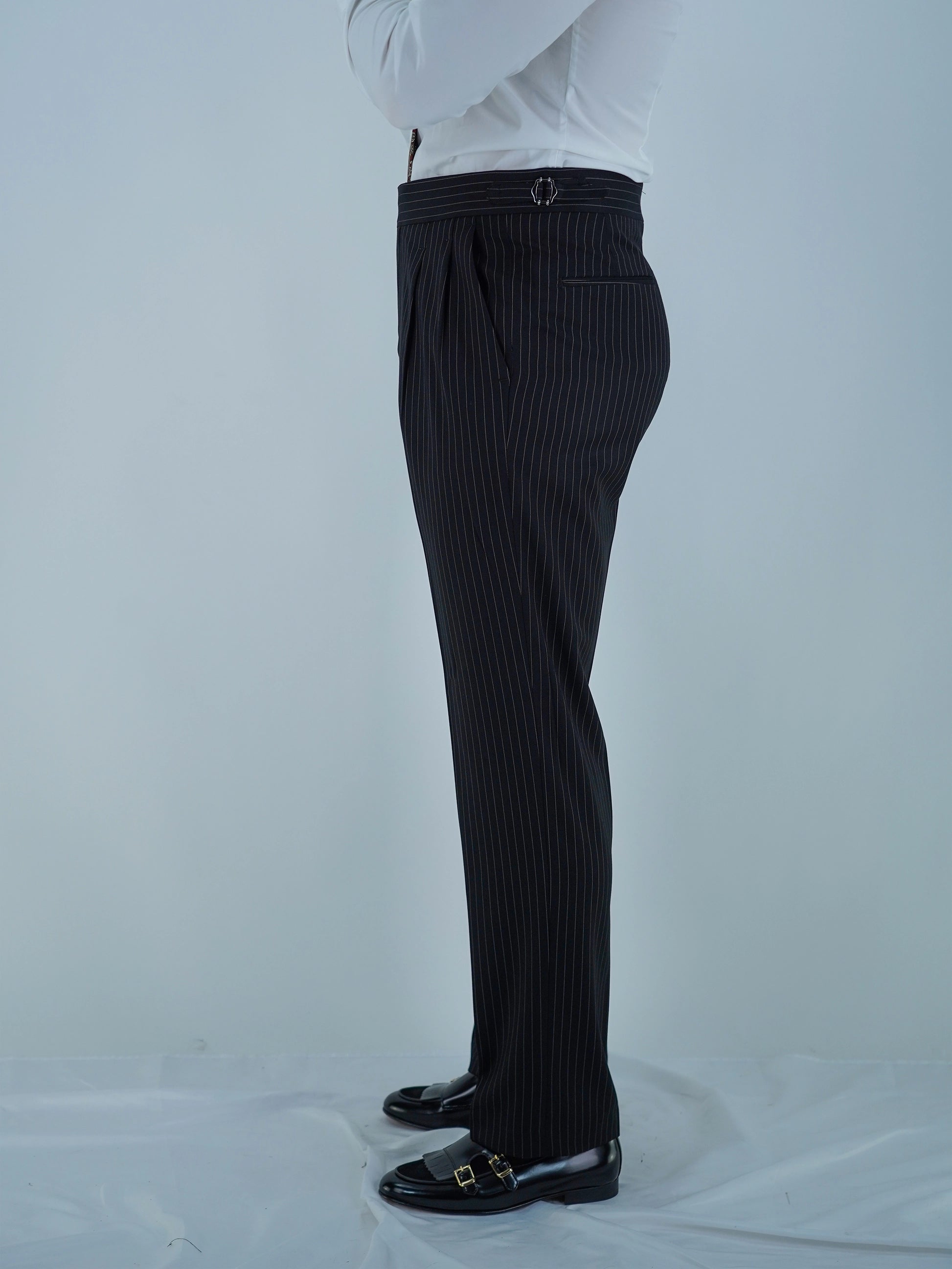 Gurkha 1 bottone - Fondo 20/23cm | Doppia Fibbia Regolabile | Nero Gessato