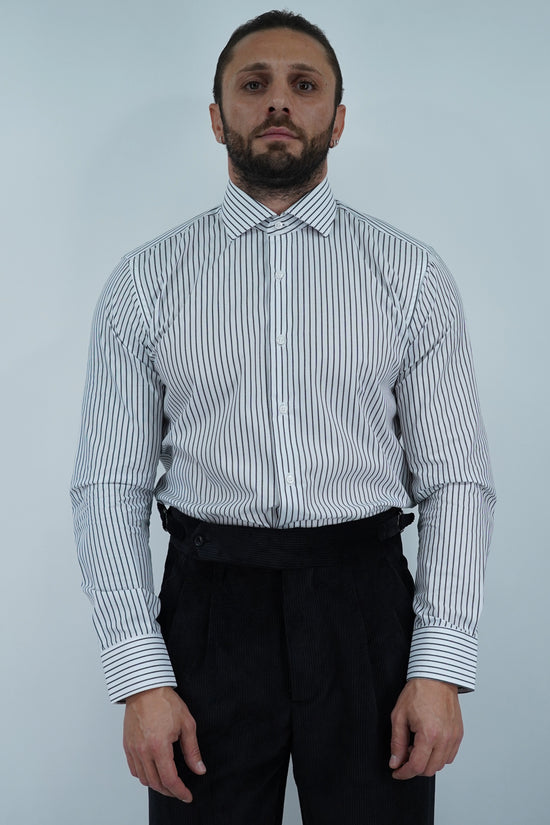 Camicia collo francese bianca rigo nero