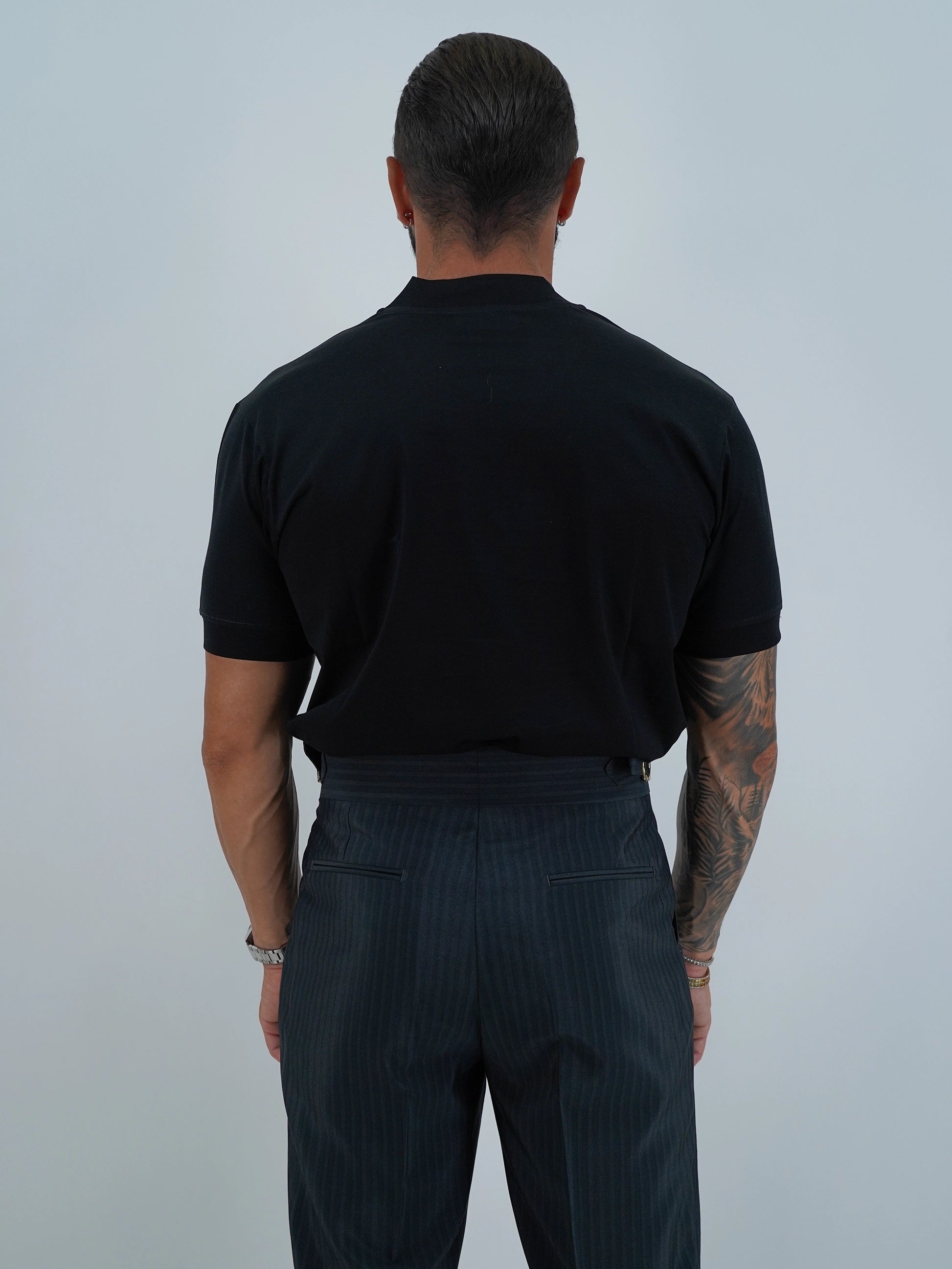 T-Shirt in Filo di Scozia | Scollo a V| Nero