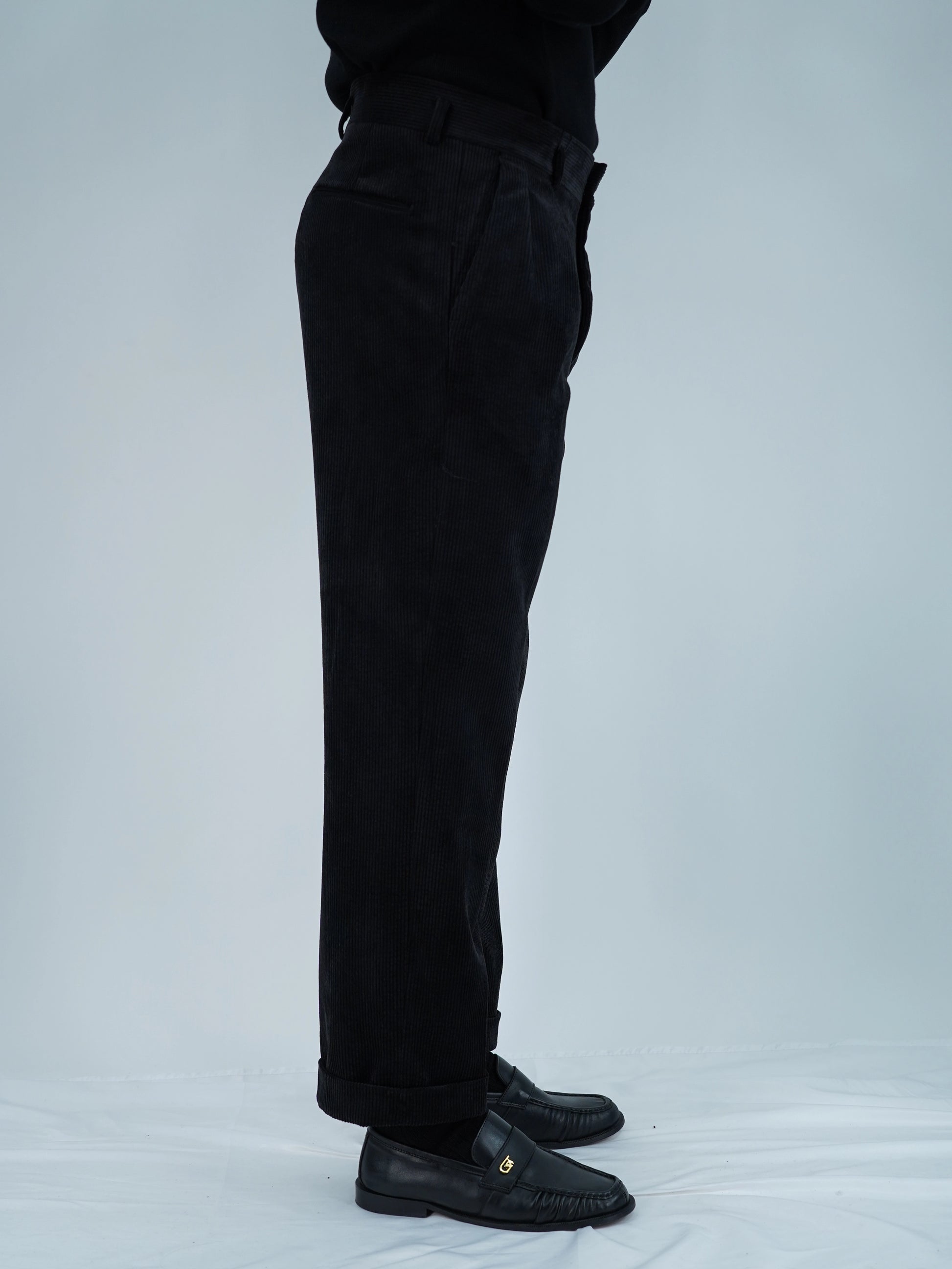 Gurkha con passanti in velluto a coste nero fondo 23cm