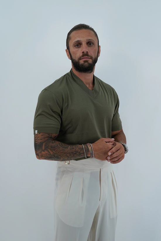 T-Shirt in Filo di Scozia | Scollo a V| Verde Militare