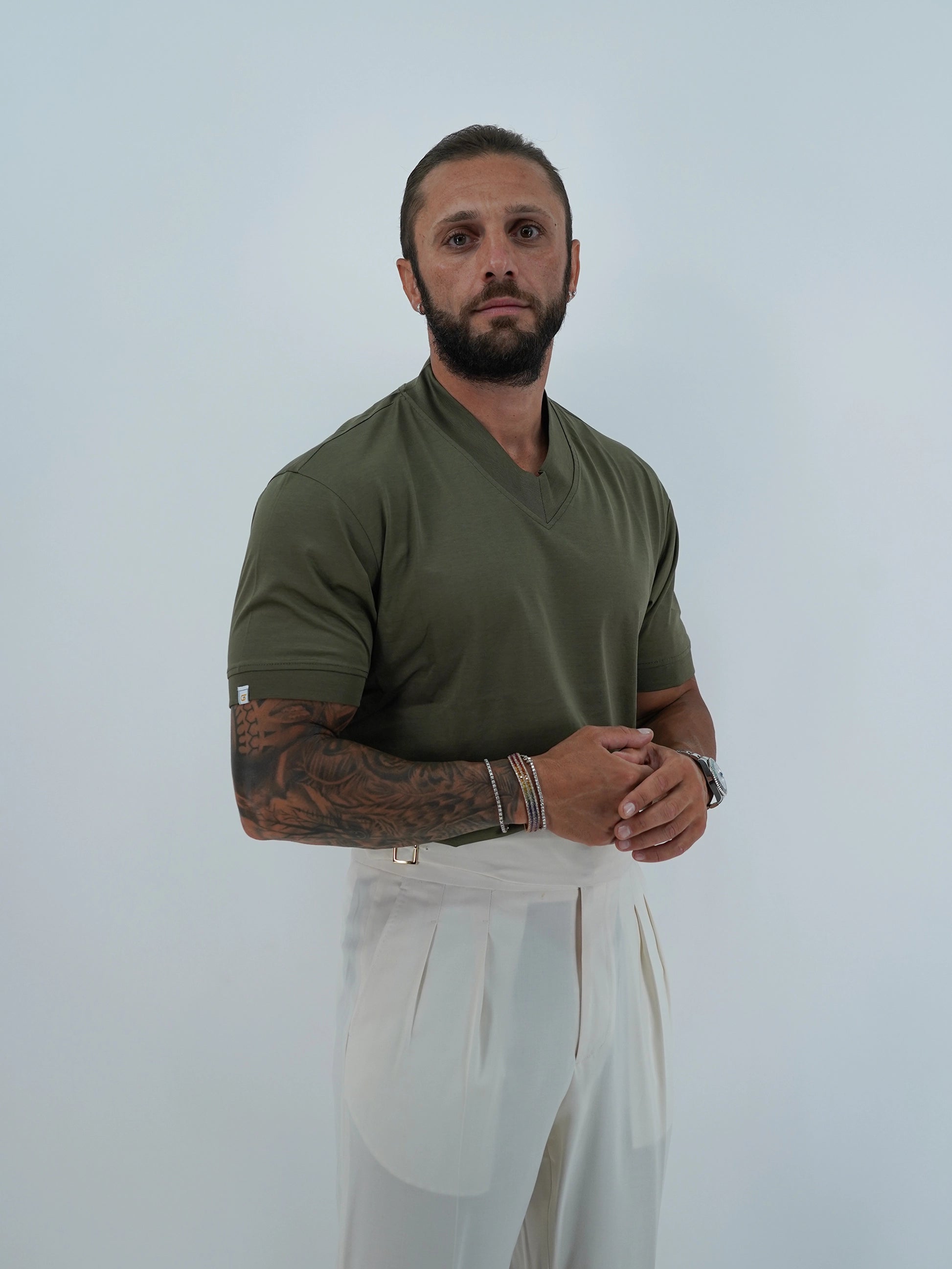 T-Shirt in Filo di Scozia | Scollo a V| Verde Militare