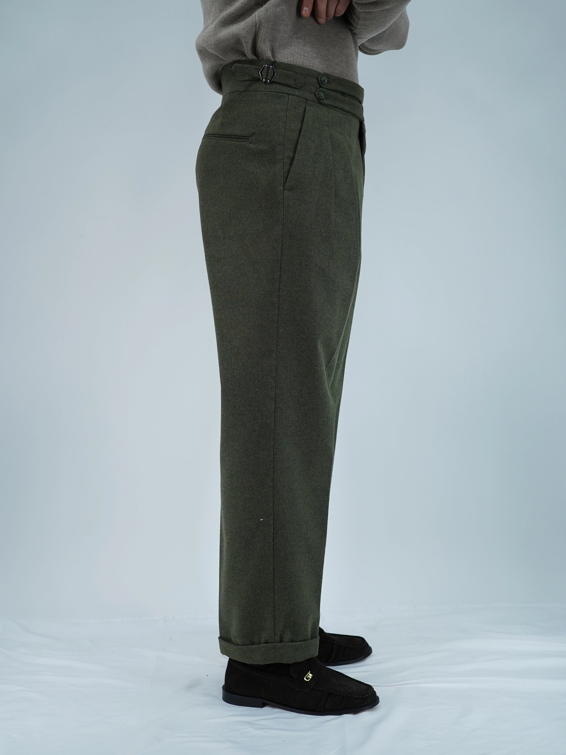 Gurkha biforcato in flanella verde foresta fondo 23cm