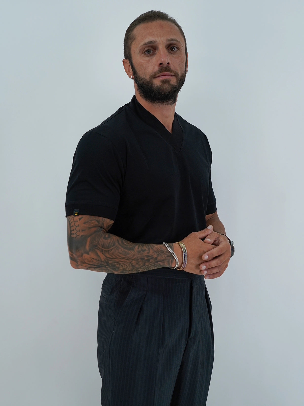 T-Shirt in Filo di Scozia | Scollo a V| Nero