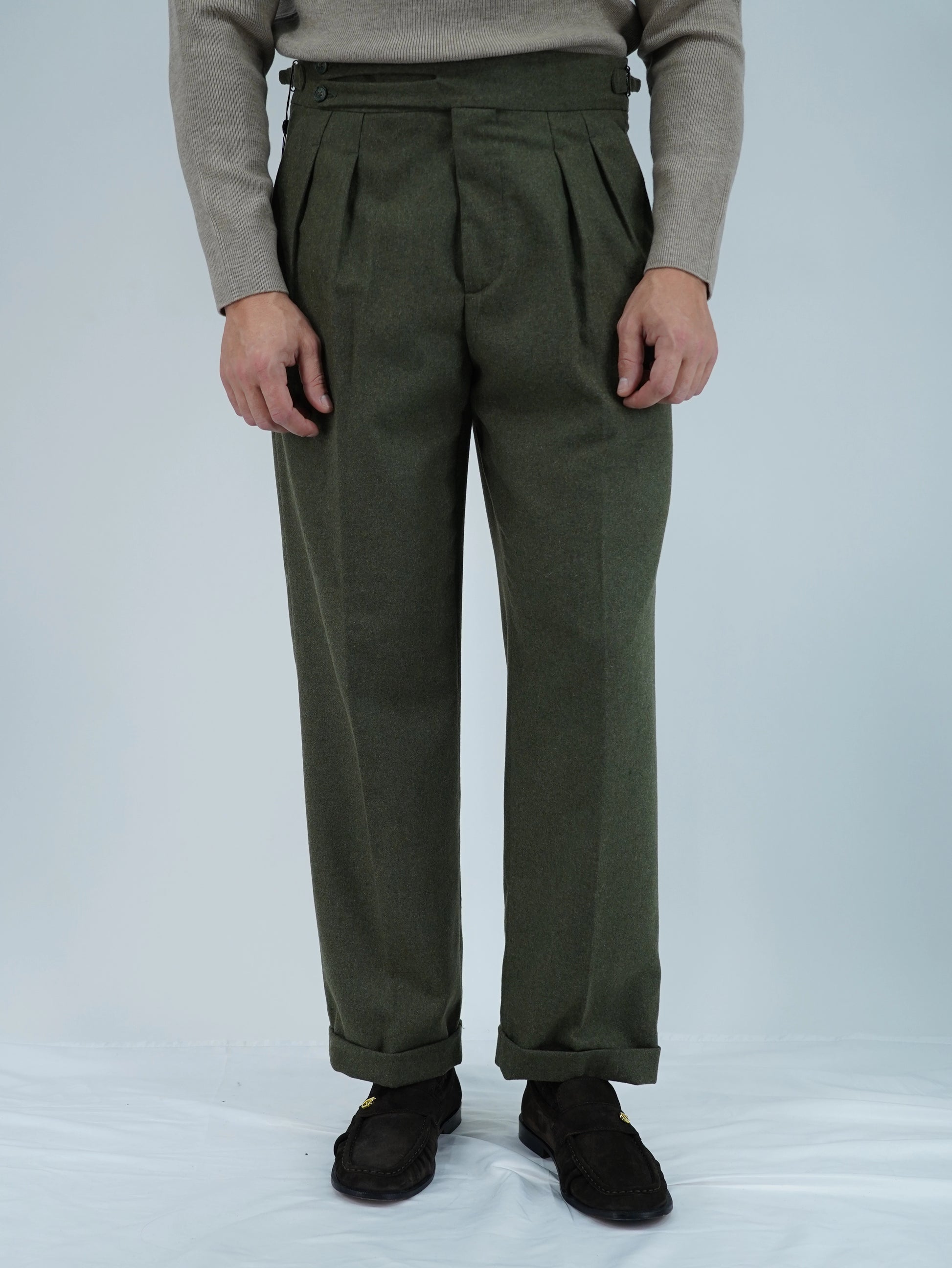 Gurkha biforcato in flanella verde foresta fondo 23cm