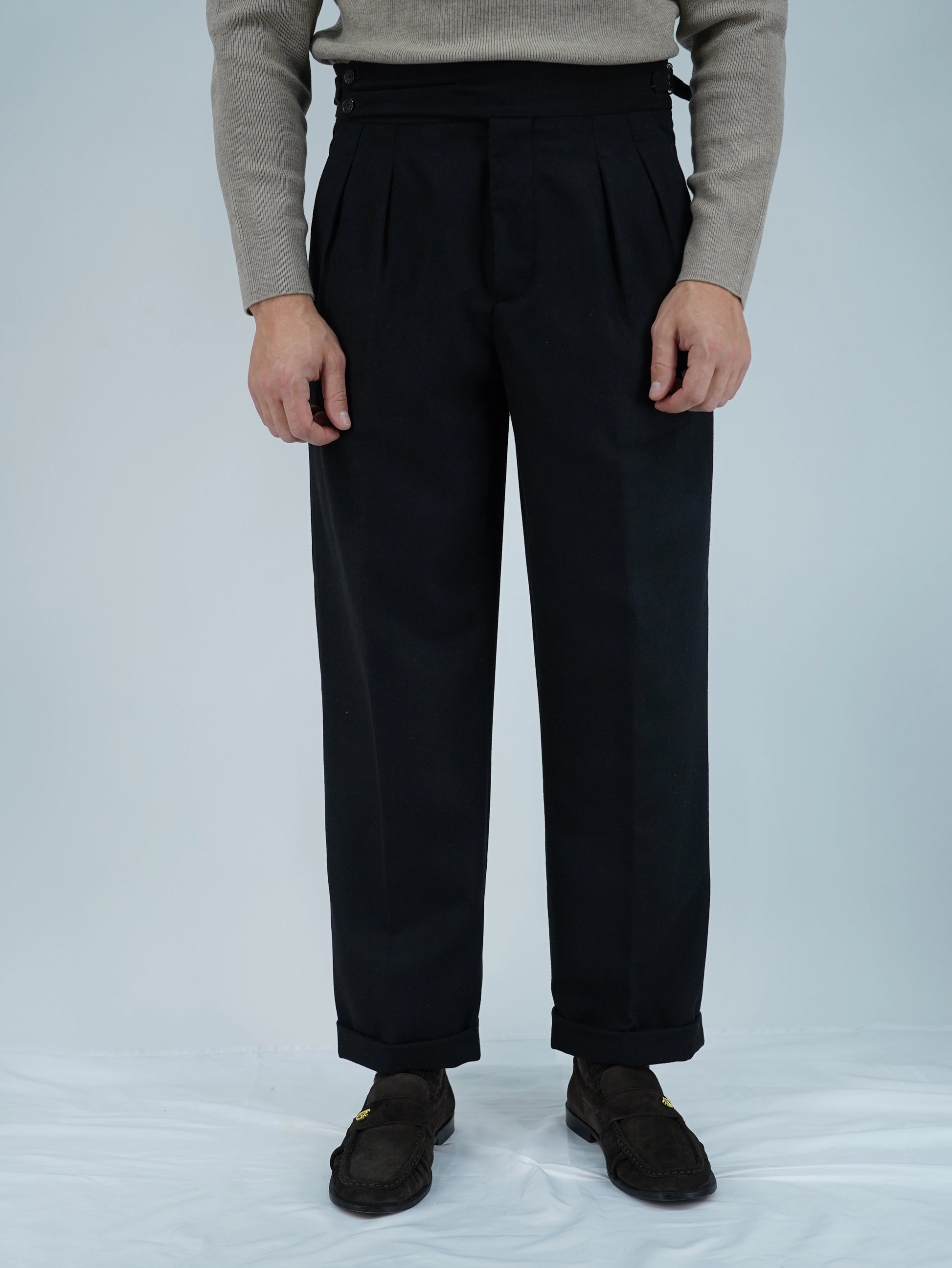 Gurkha biforcato in flanella nero fondo 23cm