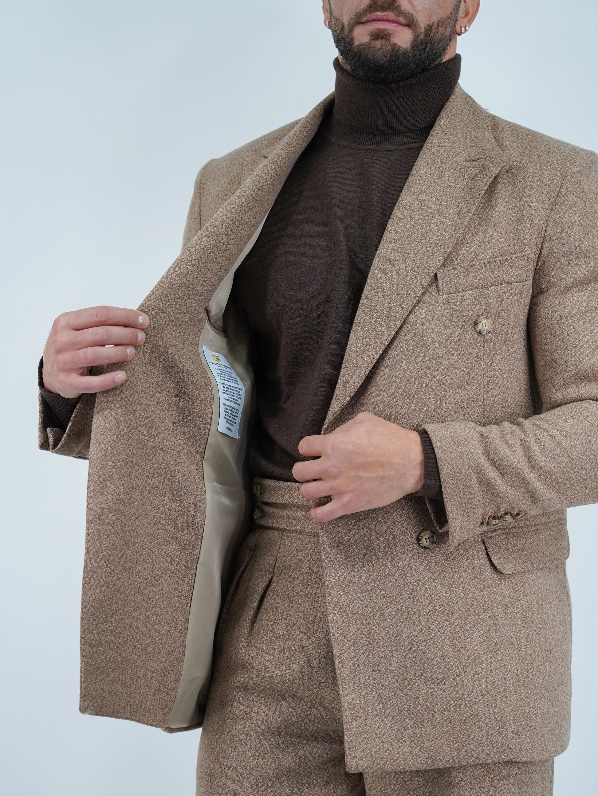 Giacca Harmonious doppiopetto in flanella argilla