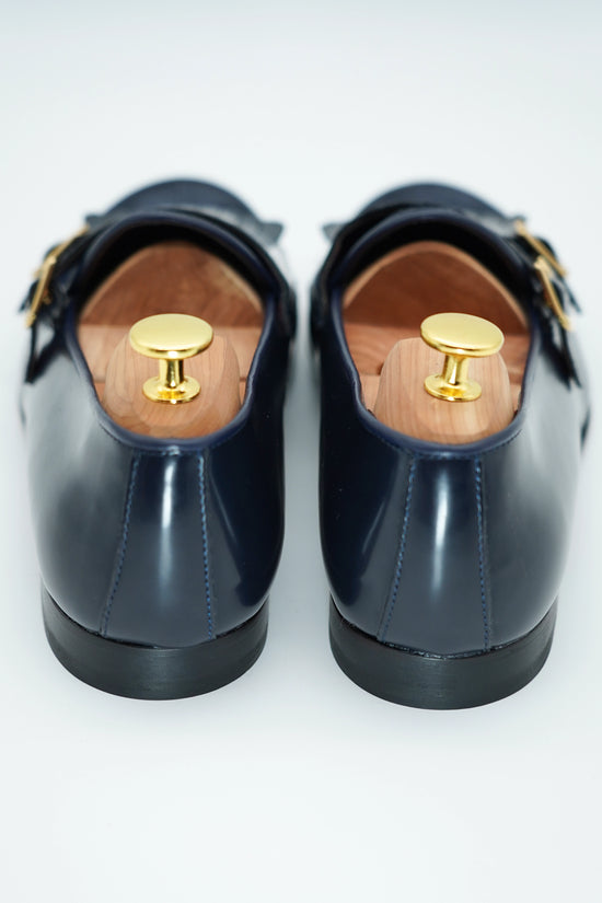 Mocassino doppiafibbia con frange abrasivato e camoscio blu