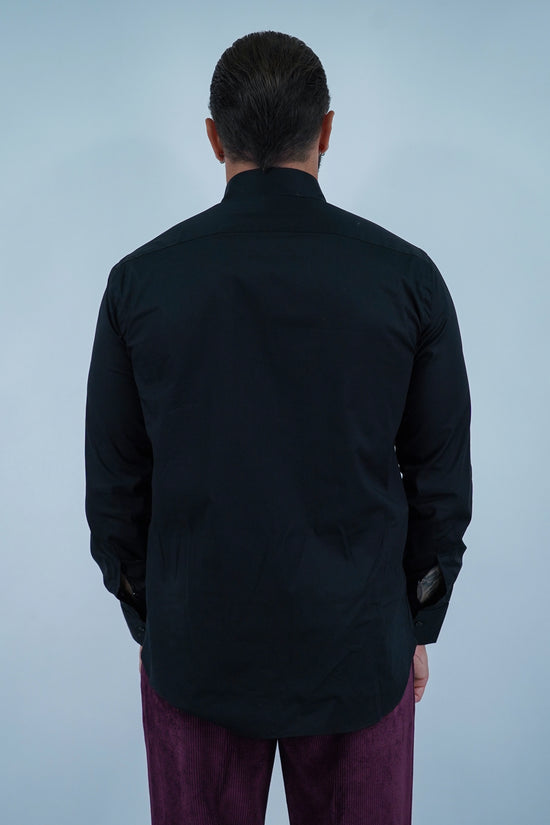 Camicia collo a vela nera