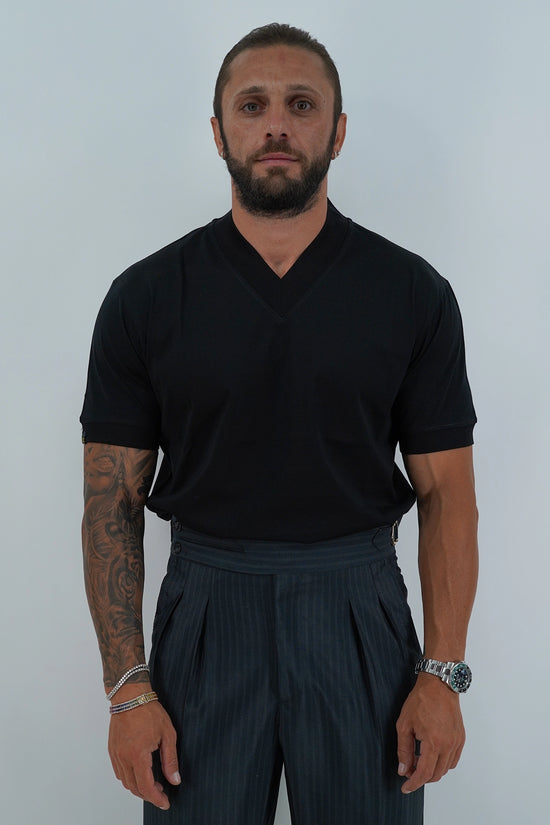 T-Shirt in Filo di Scozia | Scollo a V| Nero